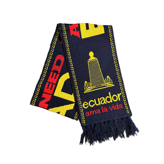 Bufanda Artesanal "All You Need Is Ecuador" – Edición Negro Medianoche
