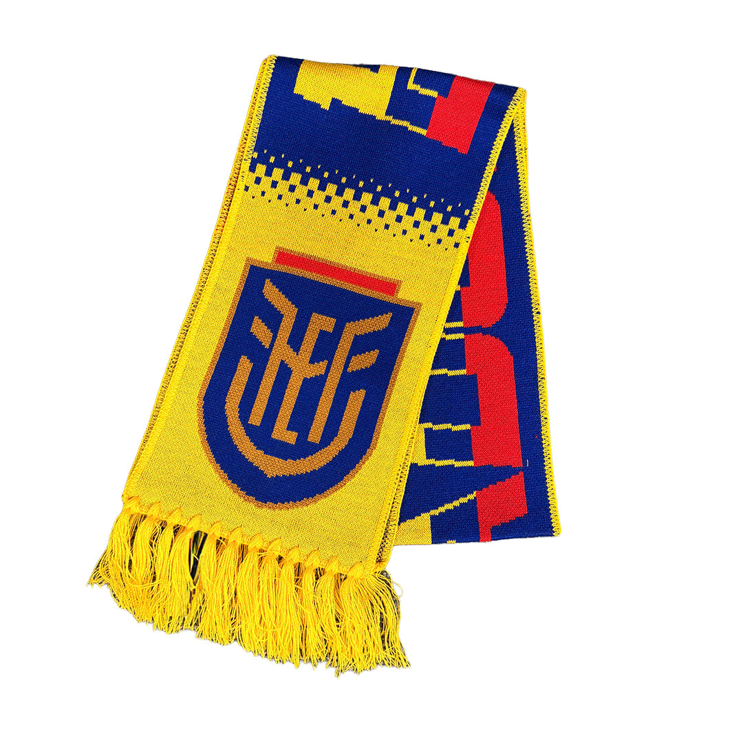 Handcrafted Ecuadorian Fan Scarf: A Piece of Our Heritage