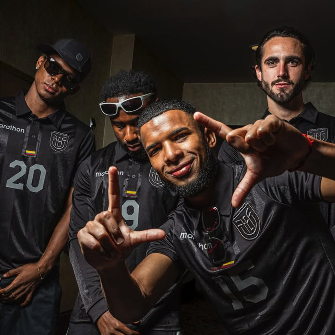 Camiseta Oficial Ecuador FEF 100 Años – Edición Limitada Centenario Negra para Hombre